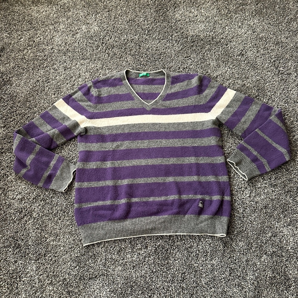 United Colors of Benetton Mens Medium‎ Purple Gray Striped V Neck Knit Casual